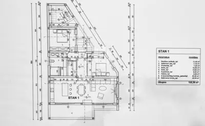 Kuća 244 m², Šišan - dvije stambene jedinice i bazen - 10