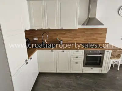 Wohnung, Trogir, 47 m², 1-Zimmer, 230 000 € - 2