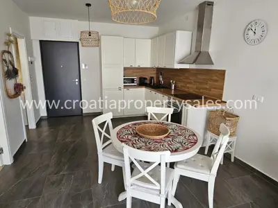 Wohnung, Trogir, 47 m², 1-Zimmer, 230 000 € - 3