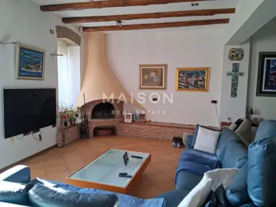 House 230 m², Zamet Rijeka - quiet location - 2