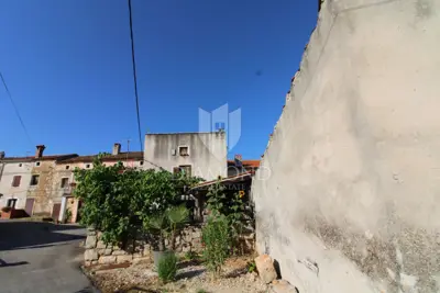 Marčana, two stone terraced houses for renovation - 2