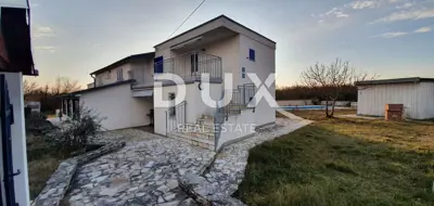 Haus 232 m², Labin - Pool, 3 km vom Strand