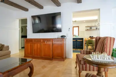 Kuća 513 m², Makarska - centar, 2 stana i garaža - 15