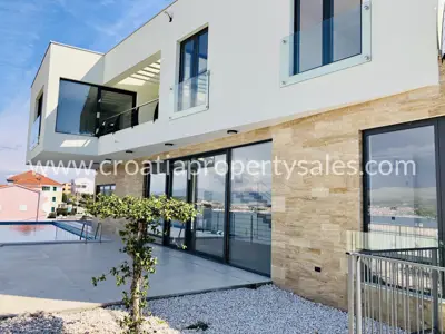 Haus, Trogir, 361 m², 1 300 000 € - 3