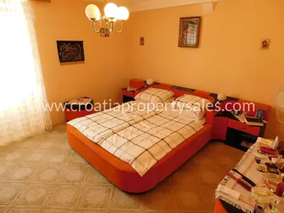 Stone house 156 m², Trogir - UNESCO old town center - 2