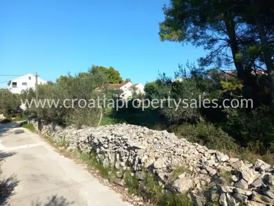 Baugrundstück, Otok Brač, Nähe zum Meer und ruhige Umgebung - 6