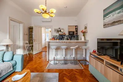 Donji grad, 4-soban stan, 3 apartmana, parking - 3