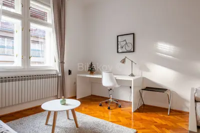 Donji grad, 4-soban stan, 3 apartmana, parking - 6