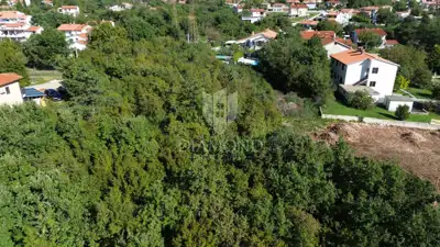 Veliko građevinsko zemljište u Labinu - 4