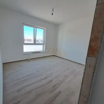 Stan 132 m², Valdebek - 3 spavaće sobe i 2 kupaonice - 11