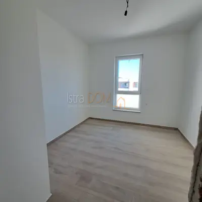 Stan 132 m², Valdebek - 3 spavaće sobe i 2 kupaonice - 10