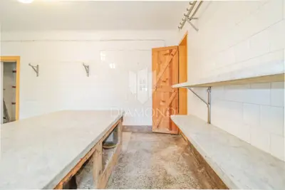 Poslovni prostor 33 m², centar Brtonigle - prizemlje - 5