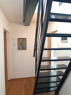 Svetvinčenat – obnovljena istarska kuća u nizu s dvorištem - 21