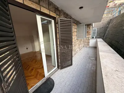 Stan, Bakar, 3 sobe, balkon i 2 ulaza - 4