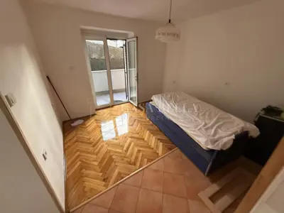 Stan, Bakar, 3 sobe, balkon i 2 ulaza - 6