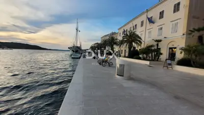 House 450 m², Mali Lošinj - old town center, 50 m from the sea - 3