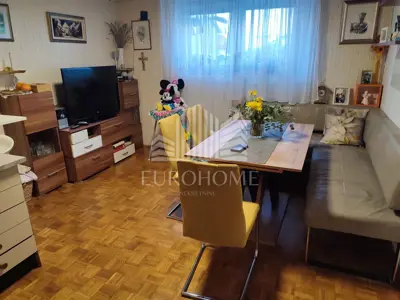 House, garage, 309 m², Ljubljanica, Trešnjevka North - 5