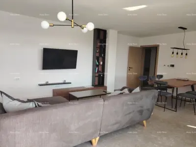 Hochwertige Drei-Zimmer-Wohnung mit Garten und Pool, möbliert - 4