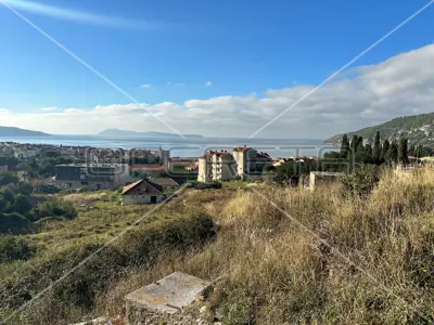 Građevinsko zemljište 589 m², Komiža centar, pogled na more - 7