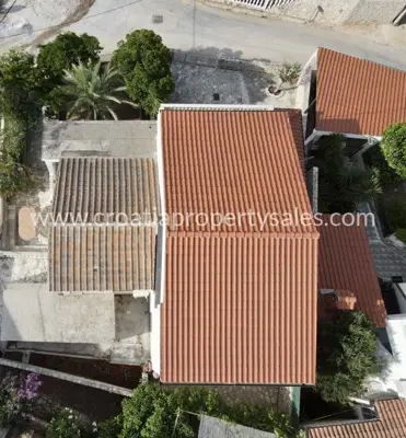Semi-detached house, Šolta, 50 m from the sea and covered terrace - 5