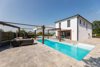 Haus 276 m², Malinska - Pool und großes Grundstück - 10