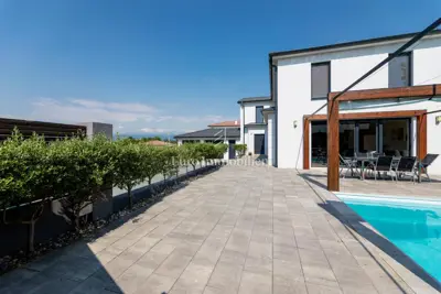 Haus 276 m², Malinska - Pool und großes Grundstück - 5