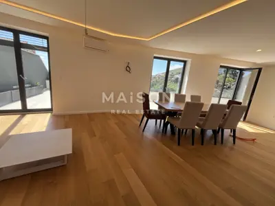 Stan 117 m², Opatija - Centar, balkon i pogled na Kvarner - 2