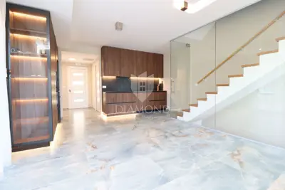 Poreč, luxury villa a step away from the sea - 5
