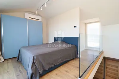 Poreč, luxury villa a step away from the sea - 12