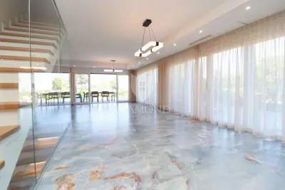 Poreč, luxury villa a step away from the sea - 3