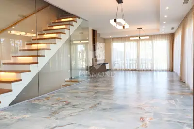 Poreč, luxury villa a step away from the sea - 2