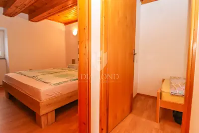 Townhouse, Brtonigla - quiet street and loggia with sea view - 15