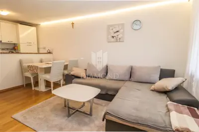 Townhouse, Brtonigla - quiet street and loggia with sea view - 3