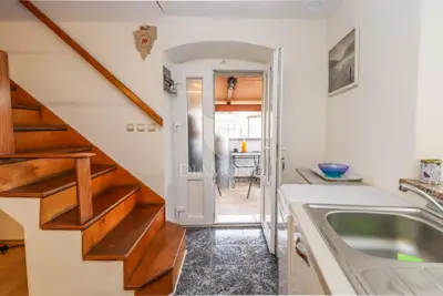 Townhouse, Brtonigla - quiet street and loggia with sea view - 8