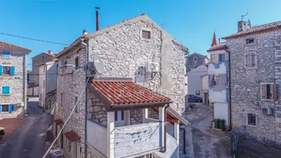 Townhouse, Brtonigla - quiet street and loggia with sea view - 2