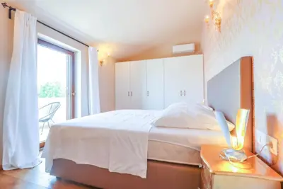Villa 168 m², Sveti Lovreč - steinerne Schönheit mit Pool - 8