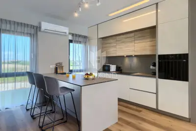 Vila 264 m², Brtonigla - pogled na istarski krajolik - 5