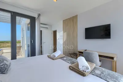 Vila 264 m², Brtonigla - pogled na istarski krajolik - 13
