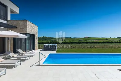 Vila 264 m², Brtonigla - pogled na istarski krajolik - 18