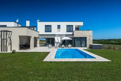 Vila 264 m², Brtonigla - pogled na istarski krajolik - 2