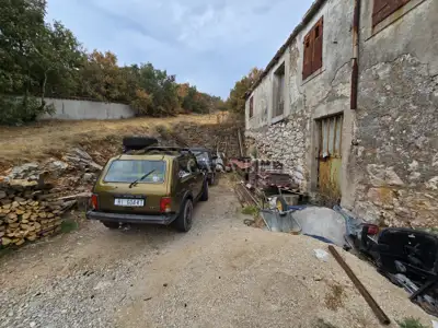 House 75 m², Škrljevo - for renovation and furnishing - 2