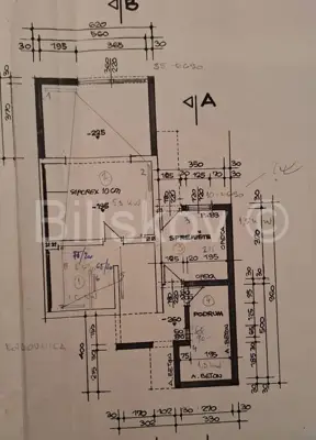 Maksimir, Barutanski brijeg, dvojna obiteljska kuća311 m², parking - 25