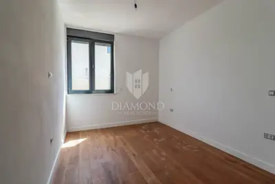 Wohnung zum Kauf in Rovinj, 58 m² - 2