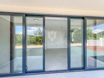 Wohnung zum Kauf in Rovinj, 58 m² - 4