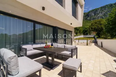 House for sale in Bribir, 168,6 m² - 2
