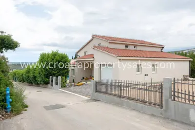 Vila, Kaštela - panoramski pogled na more i otoke - 12