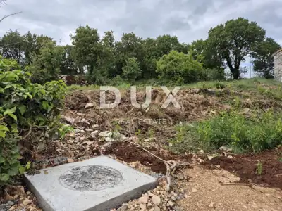 ISTRA, LABIN - Građevinsko zemljište s pogledom na more - 2