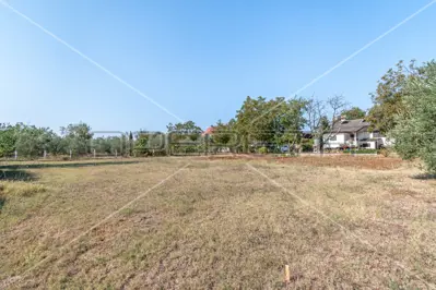 Građevinsko zemljište 584 m², Loborika, mirna lokacija - 2