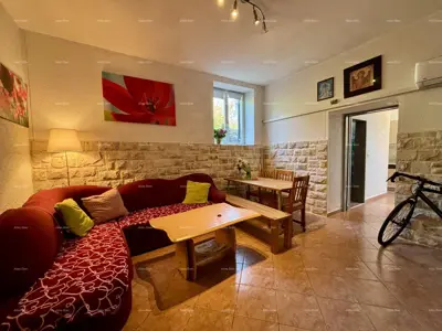 55 m² apartment, Pula Centar - quiet location and public parking - 2
