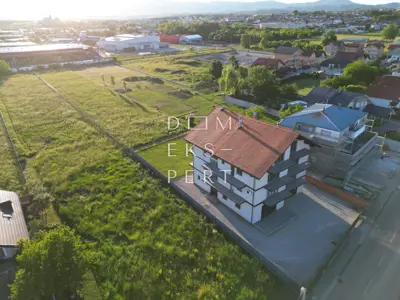 Sesvetska selnica, Investicijska kuća sa 6 stambenih jedinica i poslov - 3